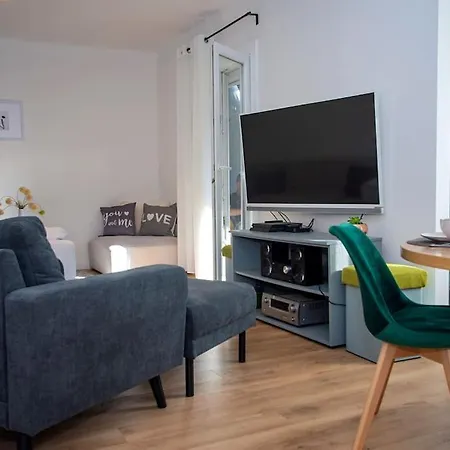 Holiday , Two Rooms.free Parking106m2 * Zadar