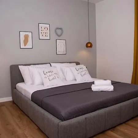 Holiday , Two Rooms.free Parking106m2 *