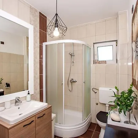Holiday , Two Rooms.free Parking106m2